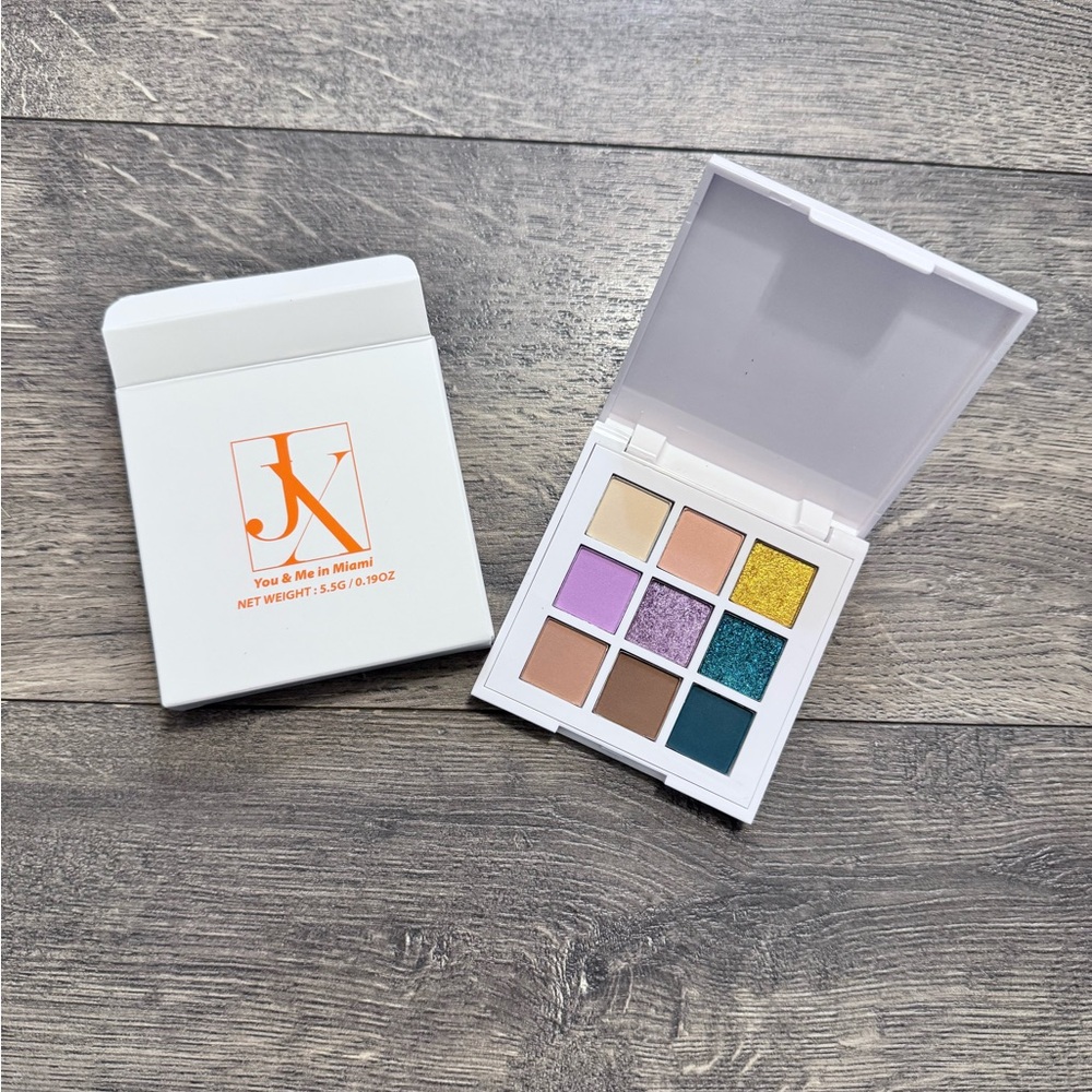 JX You & Me in Miami Eyeshadow Palette‎ NEW